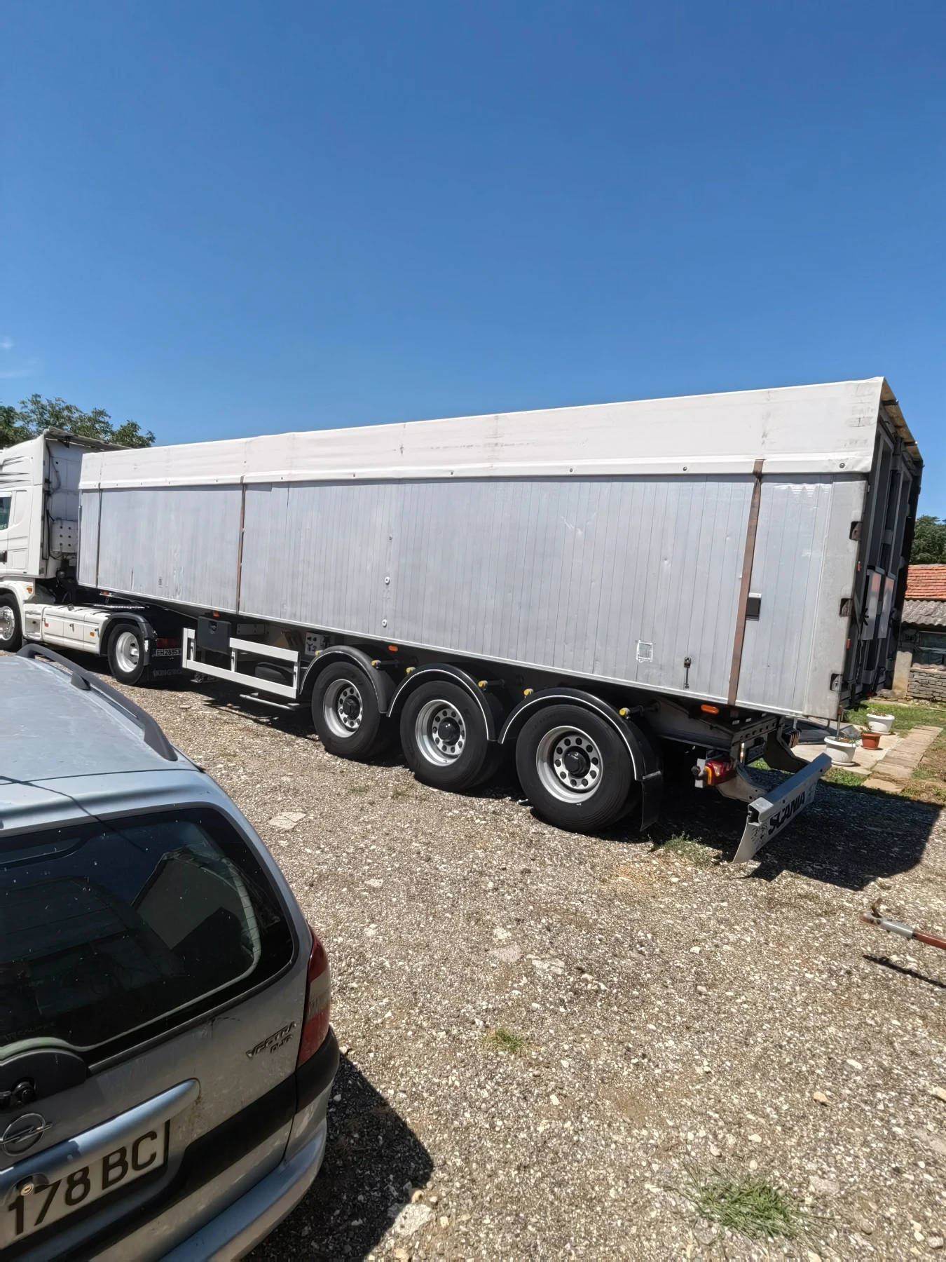 Полуремарке Benalu GT, снимка 3 - Ремаркета - 56057395