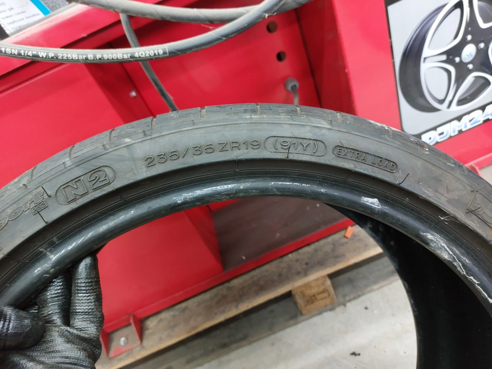  235/35R19 | Mobile.bg   6