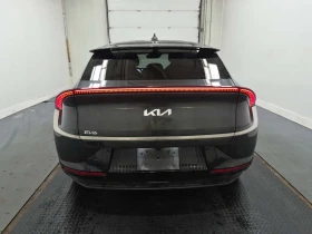 Kia EV6 * Land AWD * CARFAX * БЕЗ ПЪРВОНАЧАЛНА ВНОСКА, снимка 4
