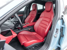 Porsche Taycan * 4S | Leasing Available | Frozen Blue Metallic * , снимка 12 - Автомобили и джипове - 53694726
