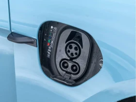 Porsche Taycan * 4S | Leasing Available | Frozen Blue Metallic * , снимка 8 - Автомобили и джипове - 53694726