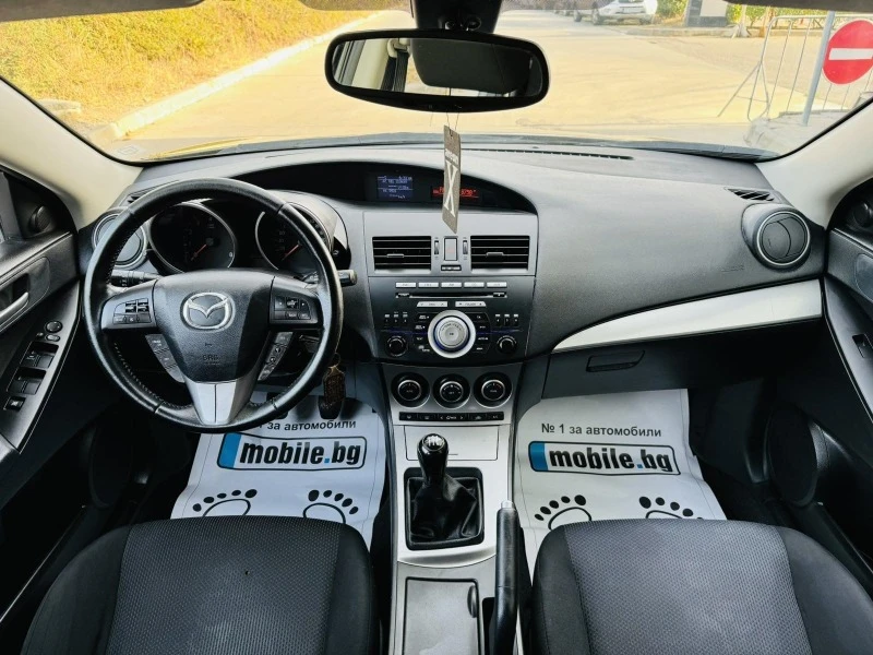 Mazda 3 1.6i Swiss, снимка 10 - Автомобили и джипове - 47433478