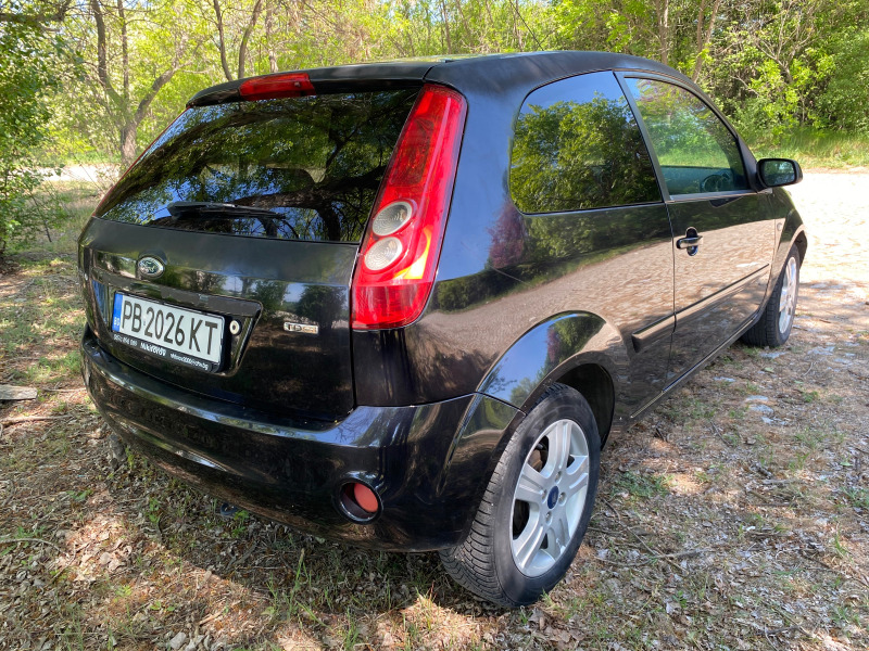 Ford Fiesta 1.4 TDCI, снимка 6 - Автомобили и джипове - 46277545