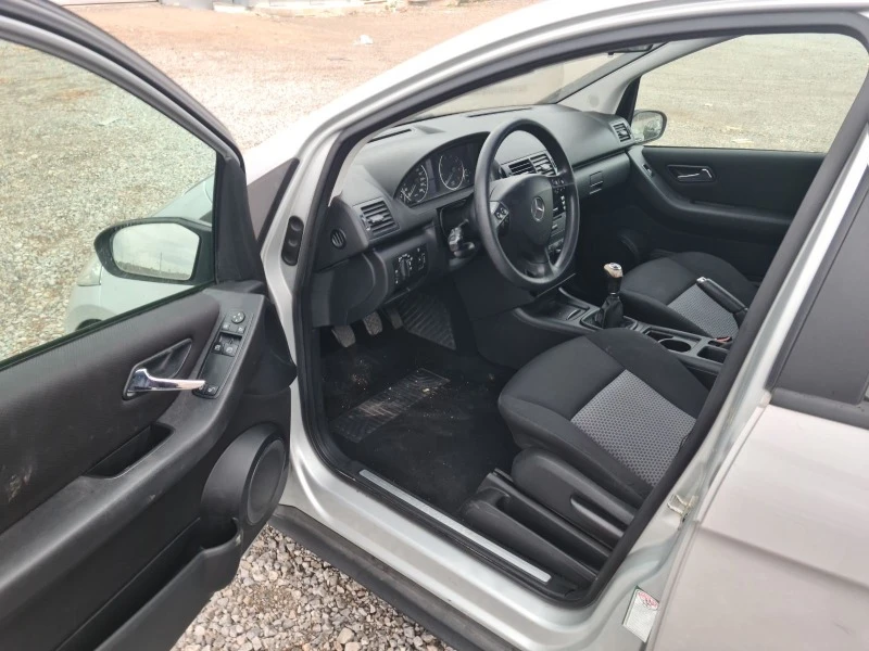 Mercedes-Benz A 150 1, 5 BENZIN, снимка 3 - Автомобили и джипове - 46355119