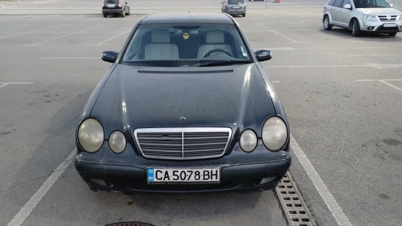 Mercedes-Benz E 220 220cdi, снимка 2 - Автомобили и джипове - 49498848