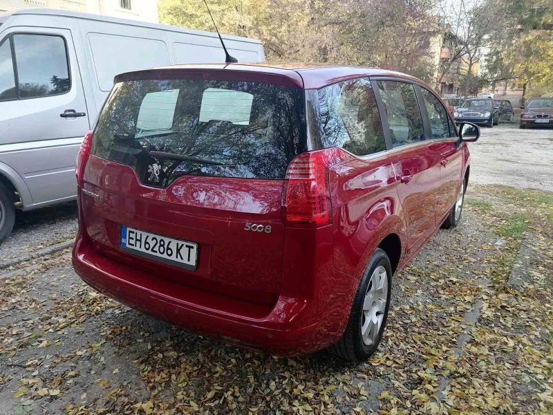 Peugeot 5008