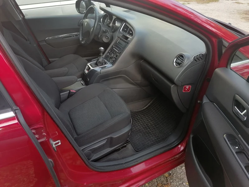 Peugeot 5008, снимка 3 - Автомобили и джипове - 51637732