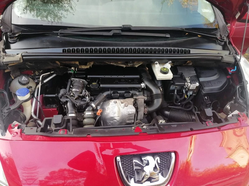 Peugeot 5008, снимка 14 - Автомобили и джипове - 51637732