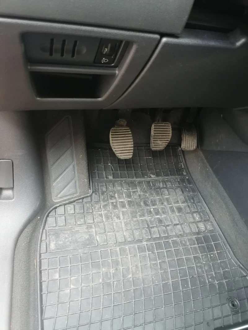 Peugeot 5008, снимка 13 - Автомобили и джипове - 51637732