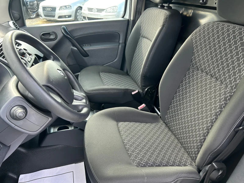Renault Kangoo 22, снимка 12 - Автомобили и джипове - 51053886