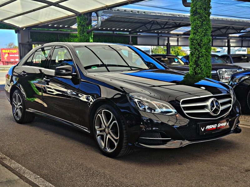 Mercedes-Benz E 350 ! AMG/FACE/4MAT/DISTR/CAMERA/ОБДУХ/AMBIENT/ПАМЕТ/L, снимка 3 - Автомобили и джипове - 52063327