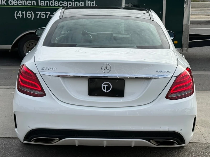 Mercedes-Benz 300 * //AMG PKG | PANO | 360 CAMERA | NAVI * CARFAX * , снимка 10 - Автомобили и джипове - 53046682