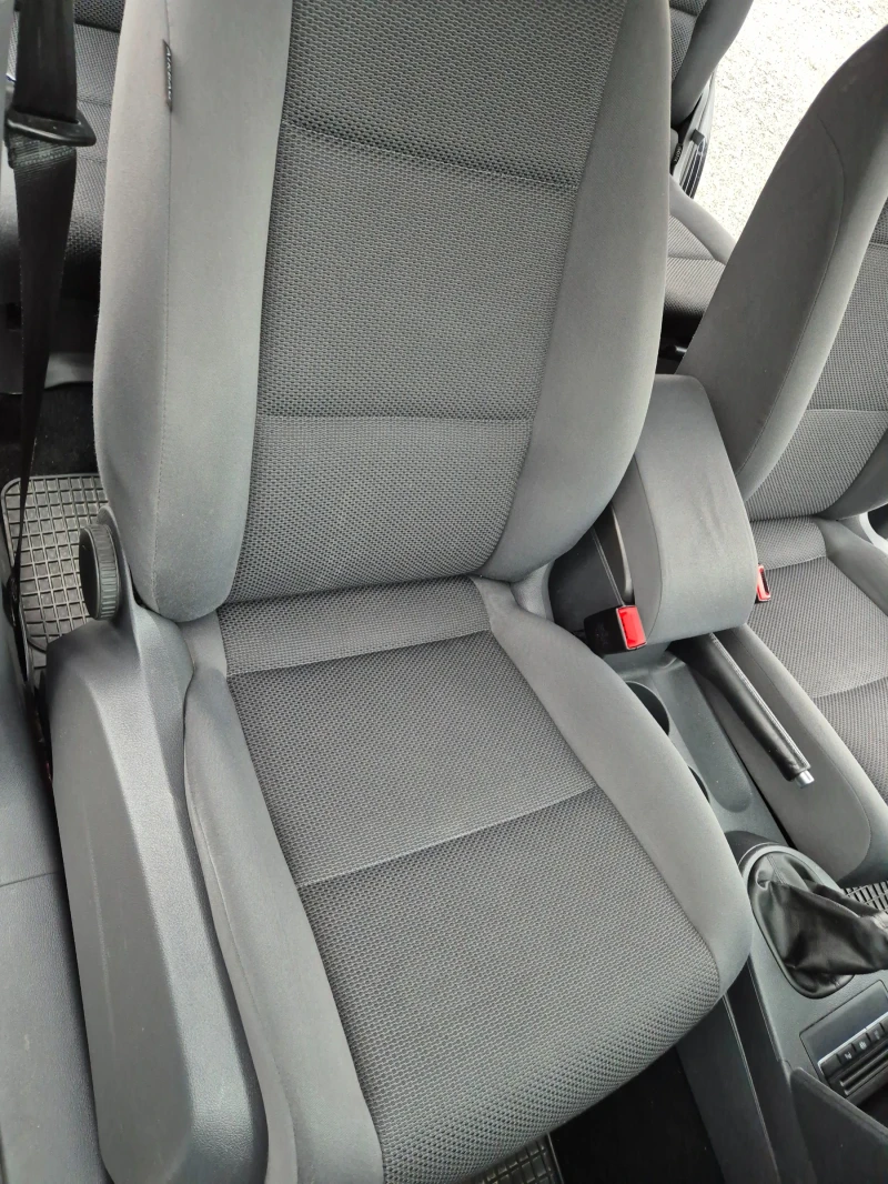 VW Touran 191хил.км., снимка 8 - Автомобили и джипове - 53395787