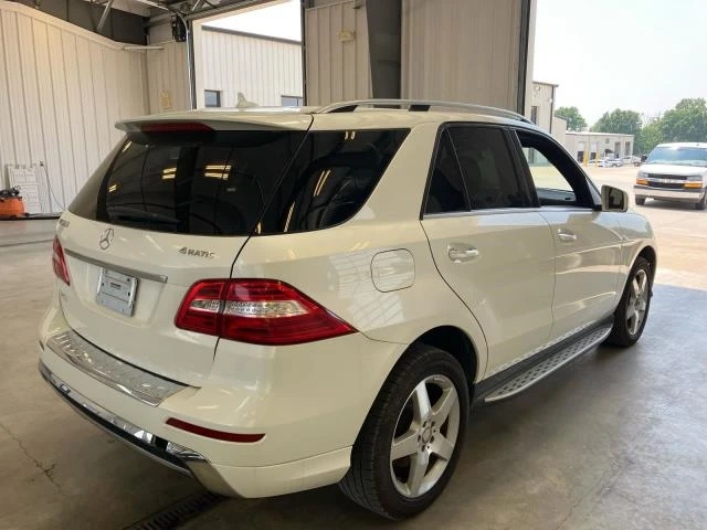 Mercedes-Benz ML 550 DESIGNO* AMG* HARMAN* KEYLESS GO* ПОДГРЕВ* КАМЕРА - изображение 3