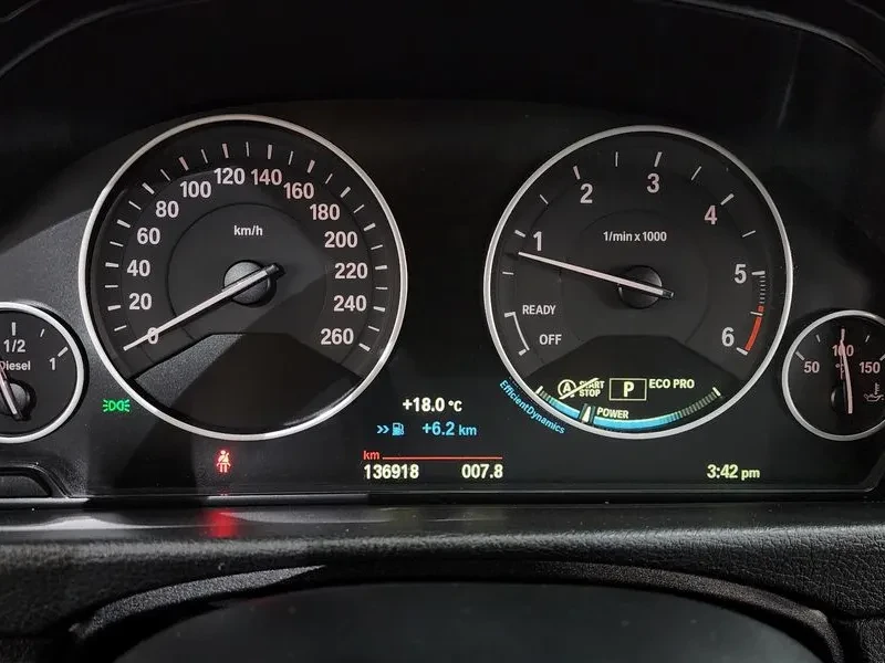 BMW 320 d, снимка 8 - Автомобили и джипове - 54589696
