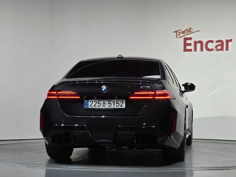 BMW M5 M5 Sedan| 617к.с.| ВКЛ.ТЕХНОТЕСТ, снимка 4 - Автомобили и джипове - 55429158
