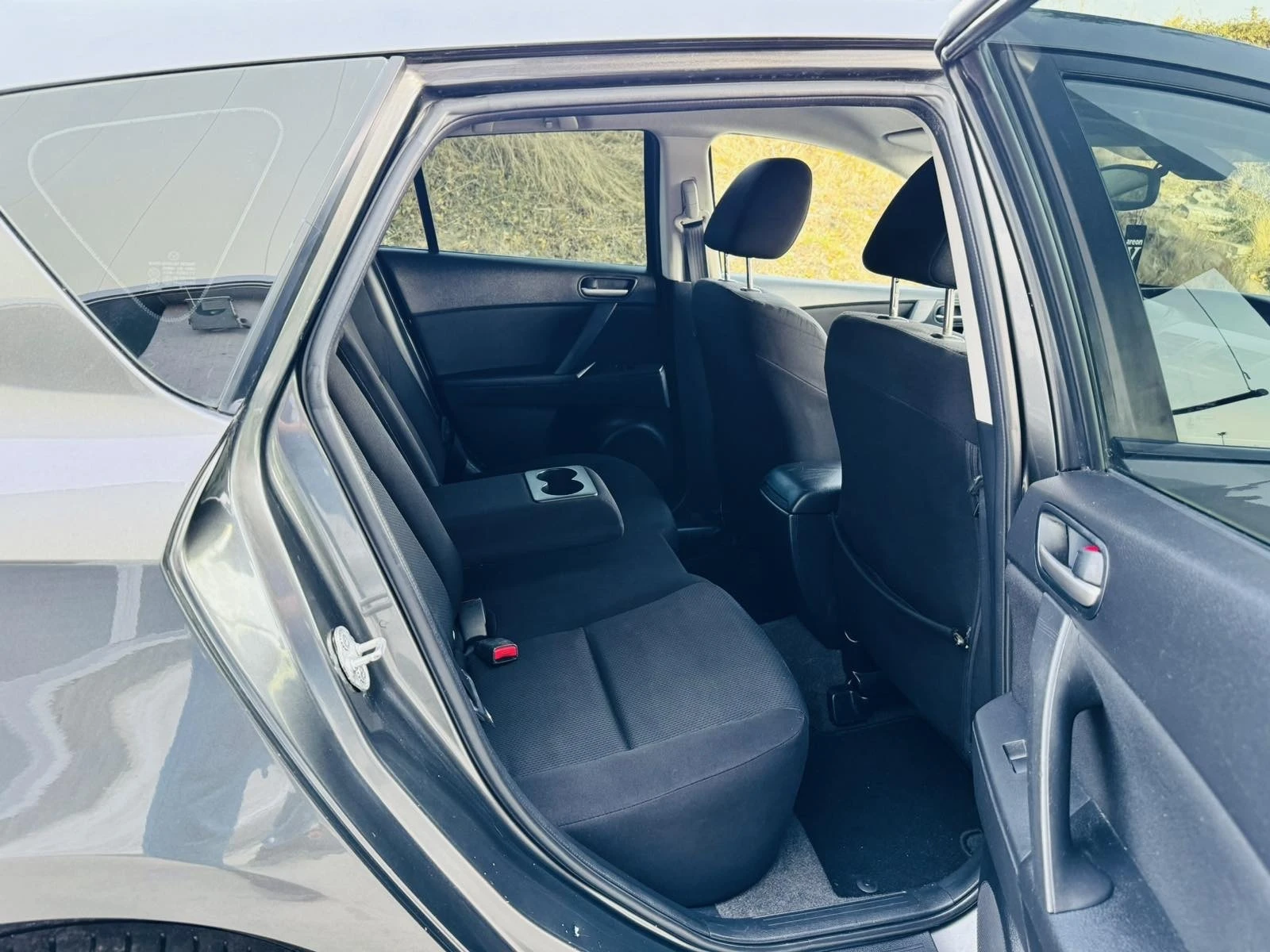 Mazda 3 1.6i Swiss | Mobile.bg — изображение 14