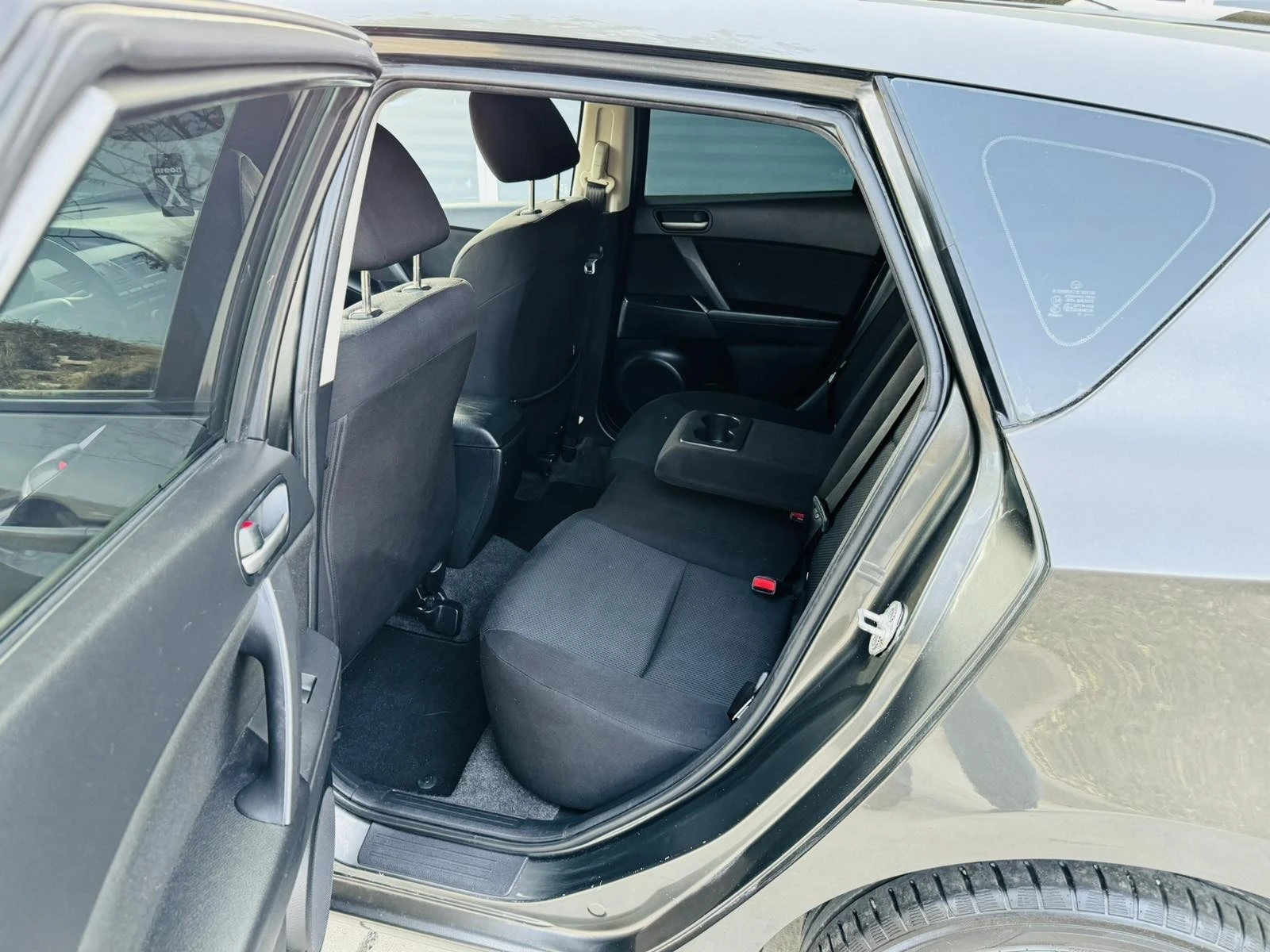 Mazda 3 1.6i Swiss | Mobile.bg — изображение 13