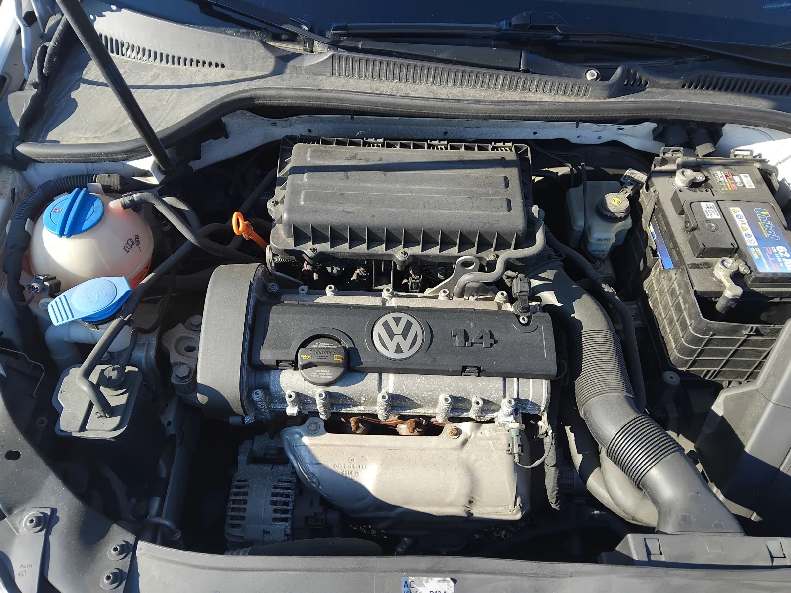 VW Golf 1.4i80кА/С - изображение 3