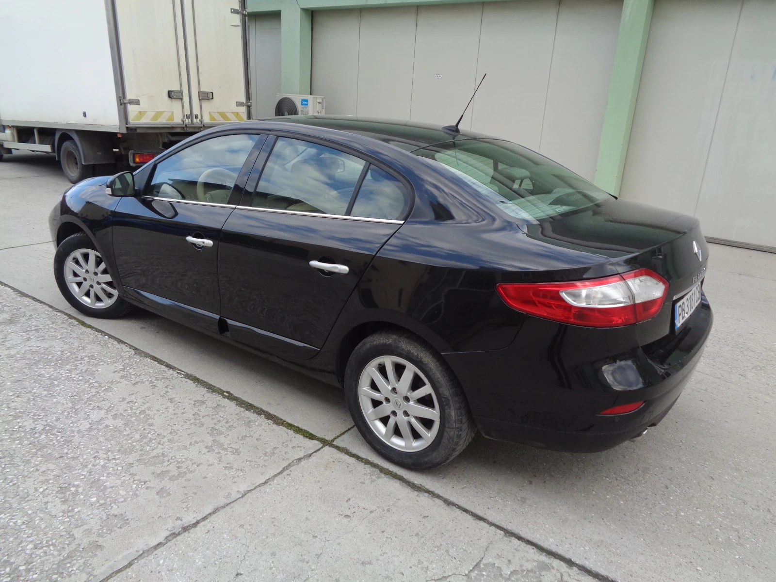 Renault Fluence 1.5DCI-НАВИ-ЛИЗИНГ - изображение 3