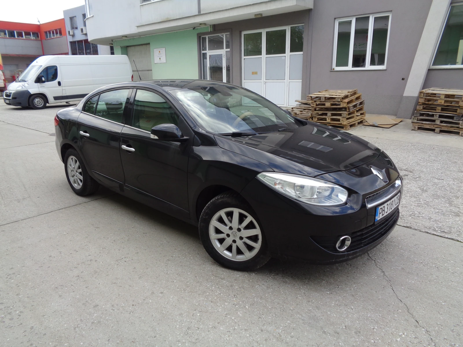 Renault Fluence 1.5DCI-НАВИ-ЛИЗИНГ - изображение 2