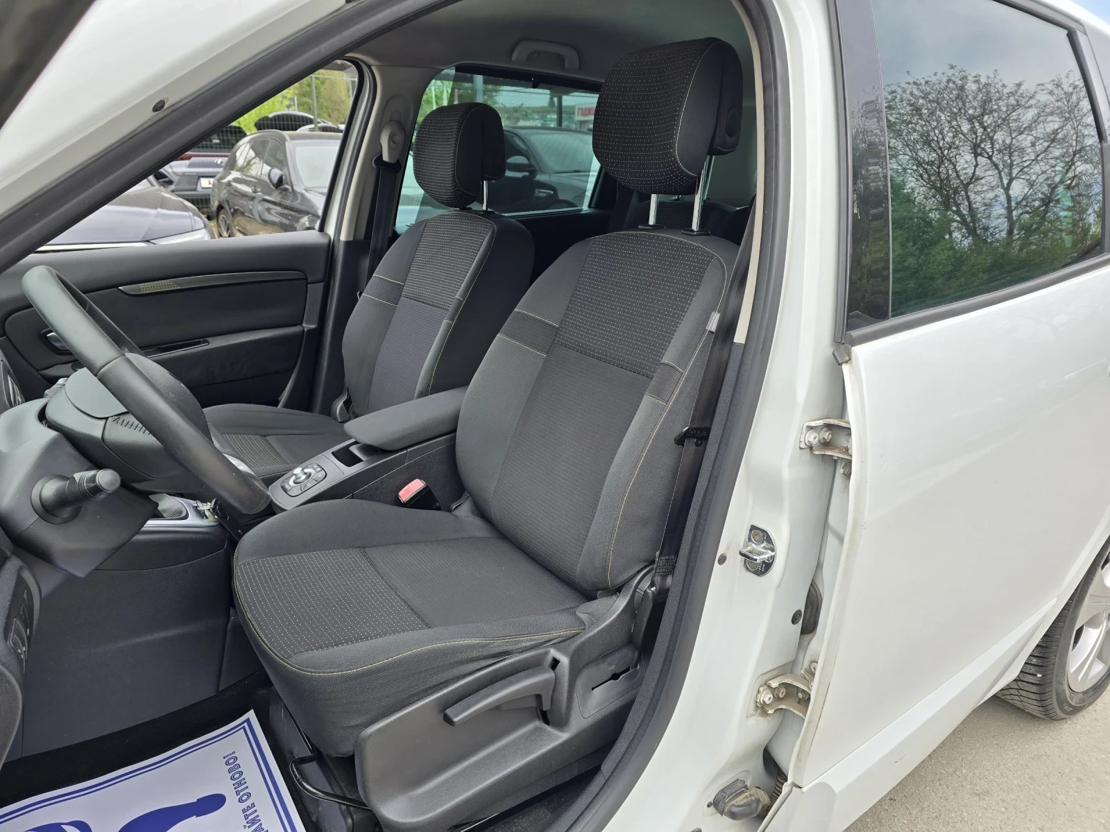 Renault Scenic X-Mod 1.5 dci 110 к.с - изображение 9