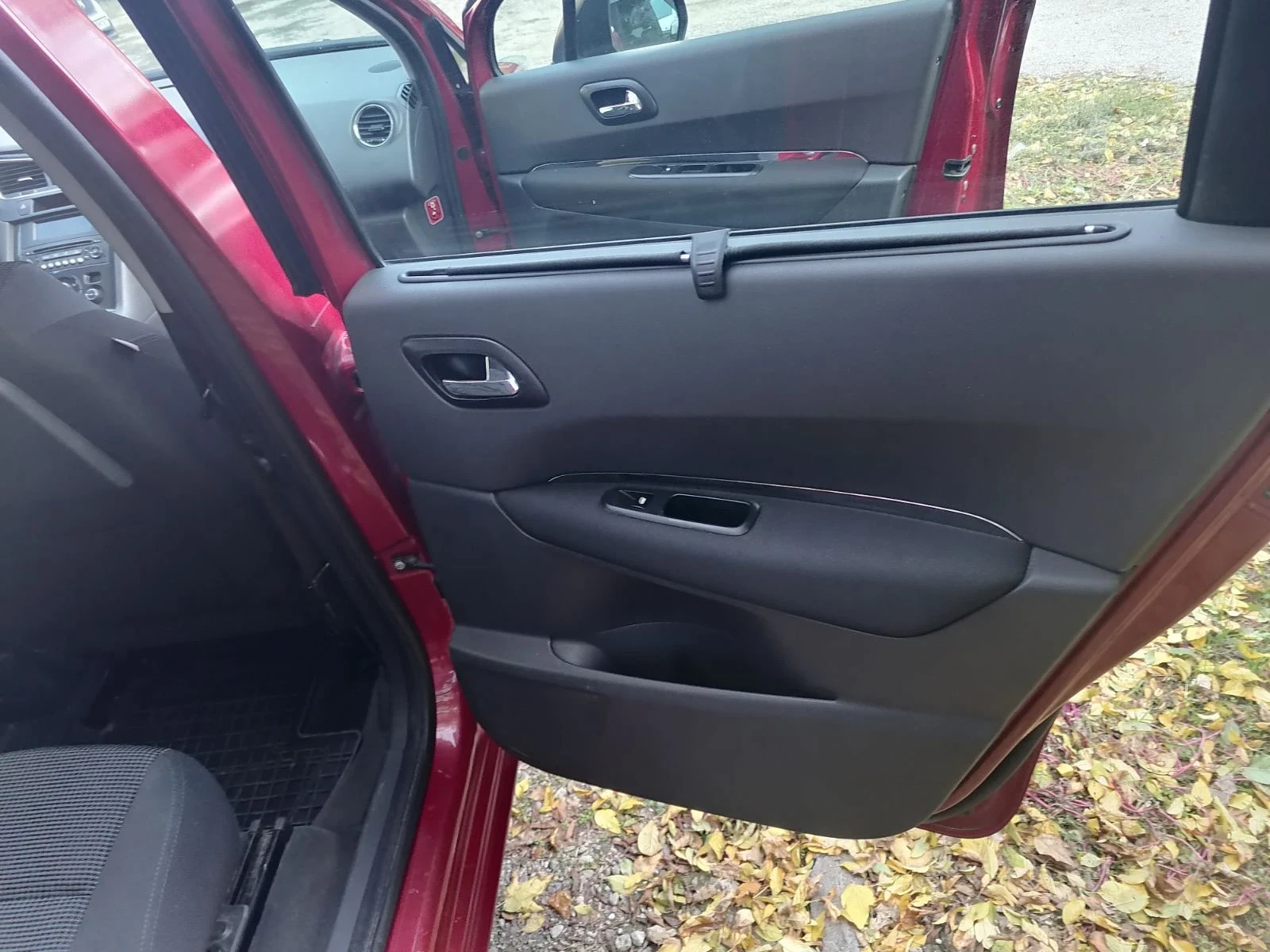 Peugeot 5008 | Mobile.bg   10