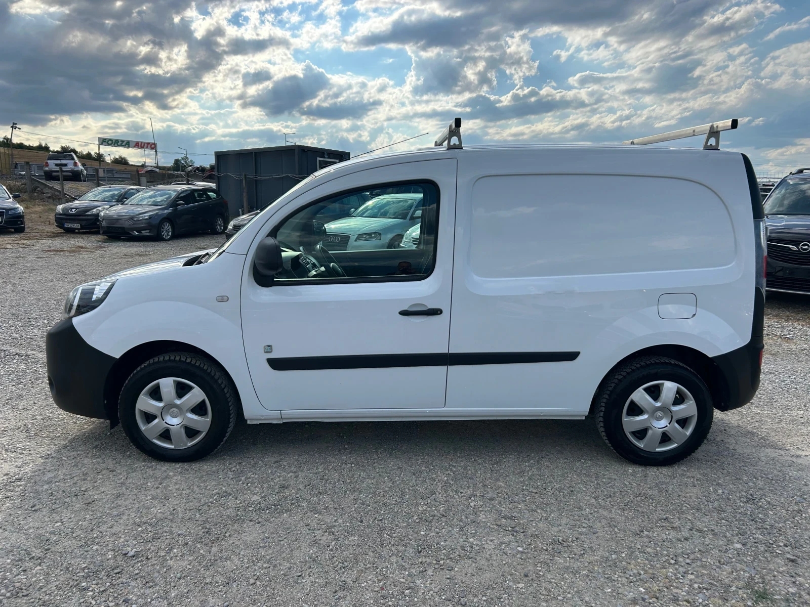 Renault Kangoo 44-KW - изображение 8