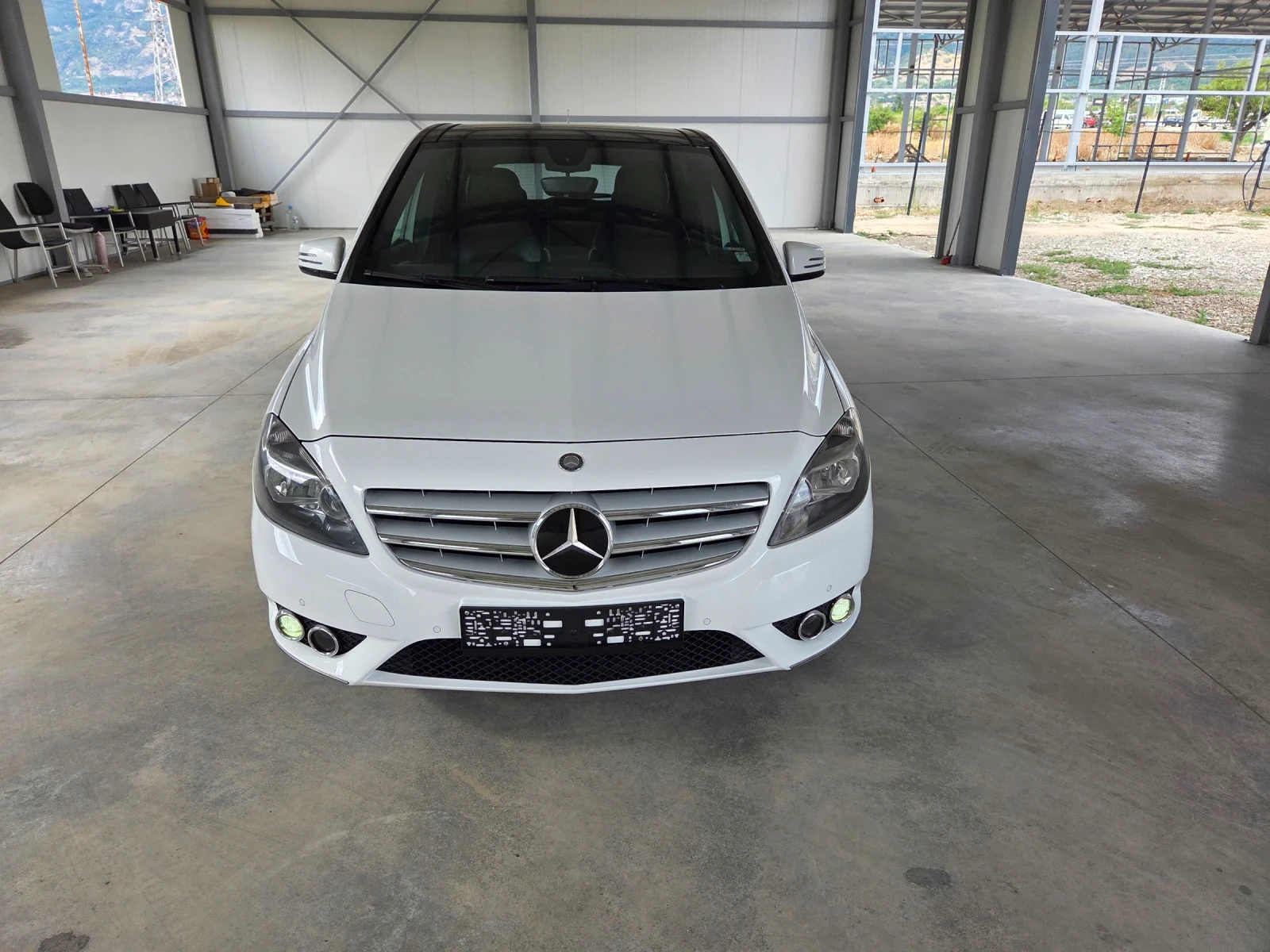 Mercedes-Benz B 180 2.2 сdi 115 к.с автомат панорама  - изображение 2
