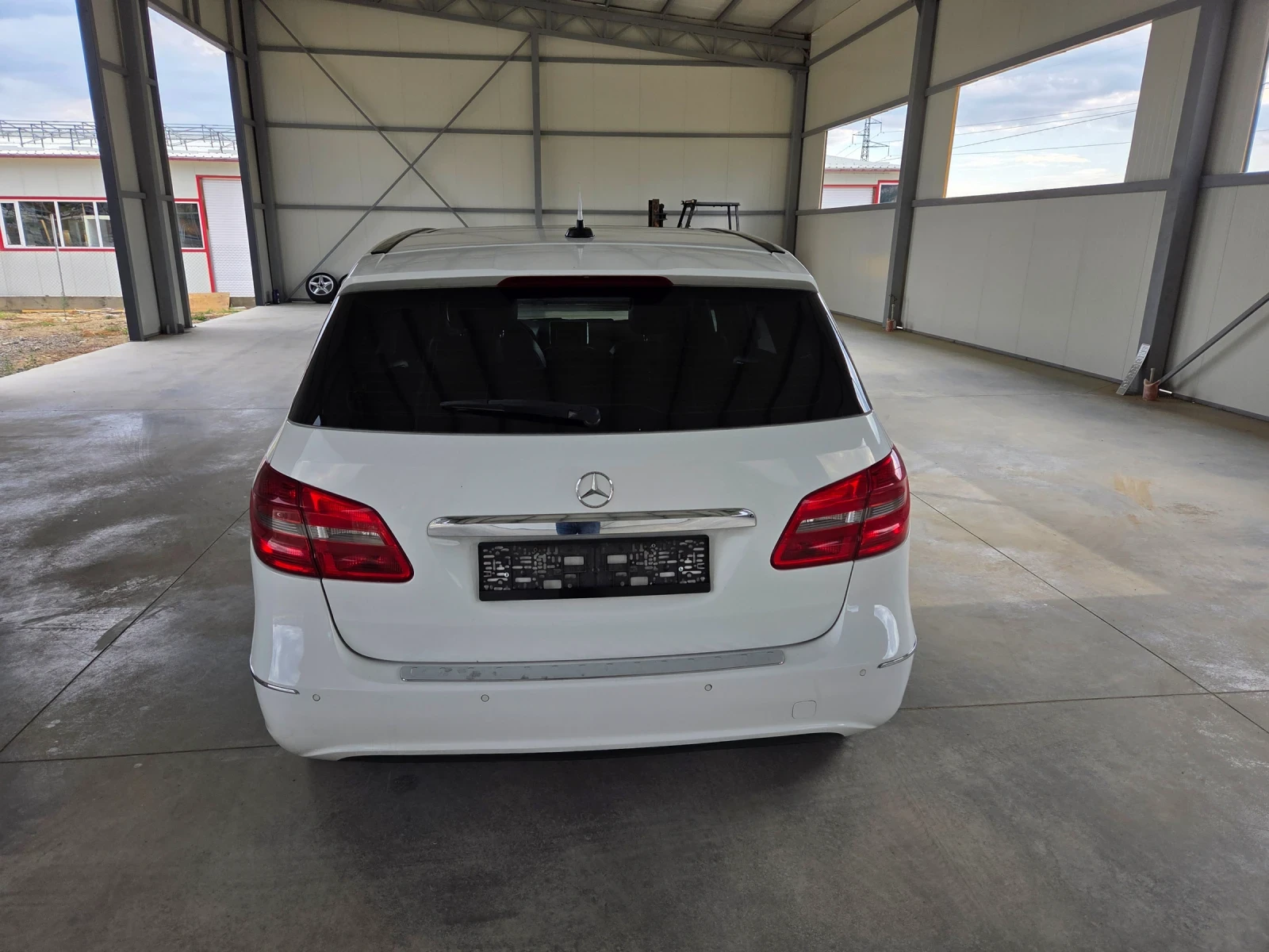 Mercedes-Benz B 180 2.2 сdi 115 к.с автомат панорама  - изображение 8