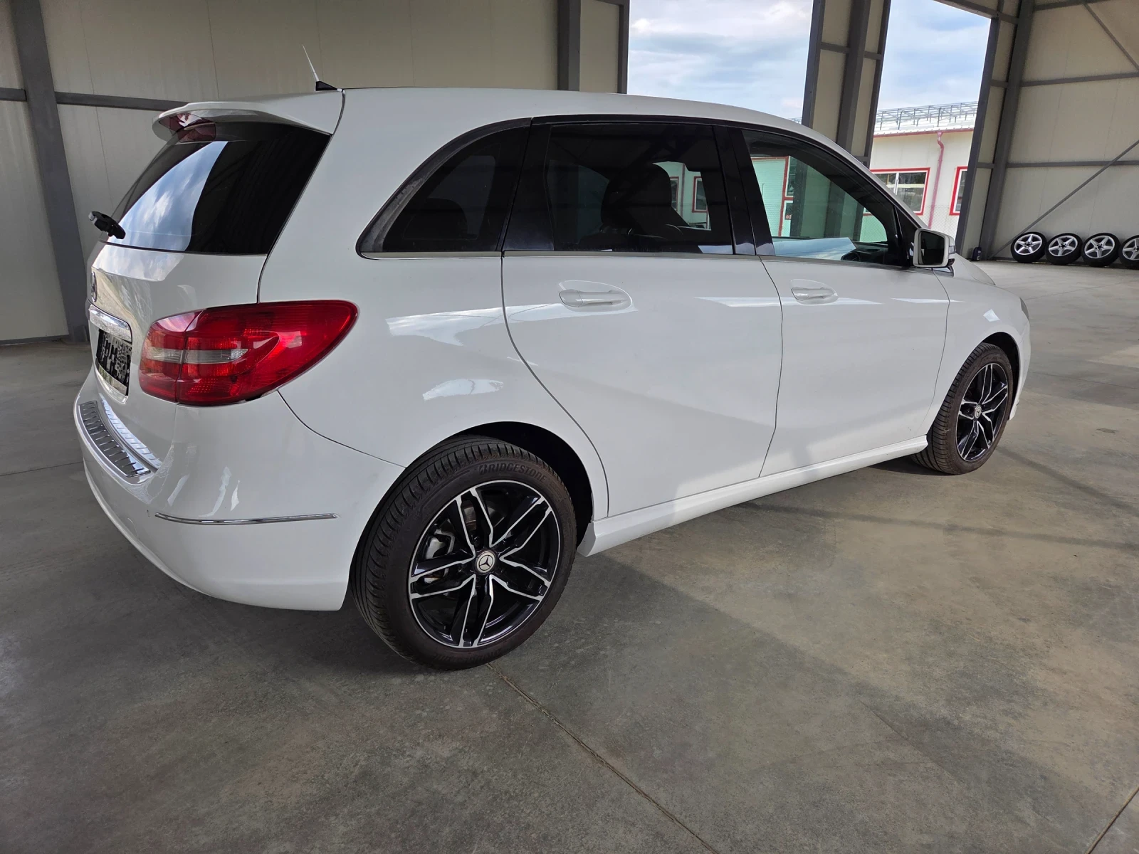 Mercedes-Benz B 180 2.2 сdi 115 к.с автомат панорама  - изображение 6