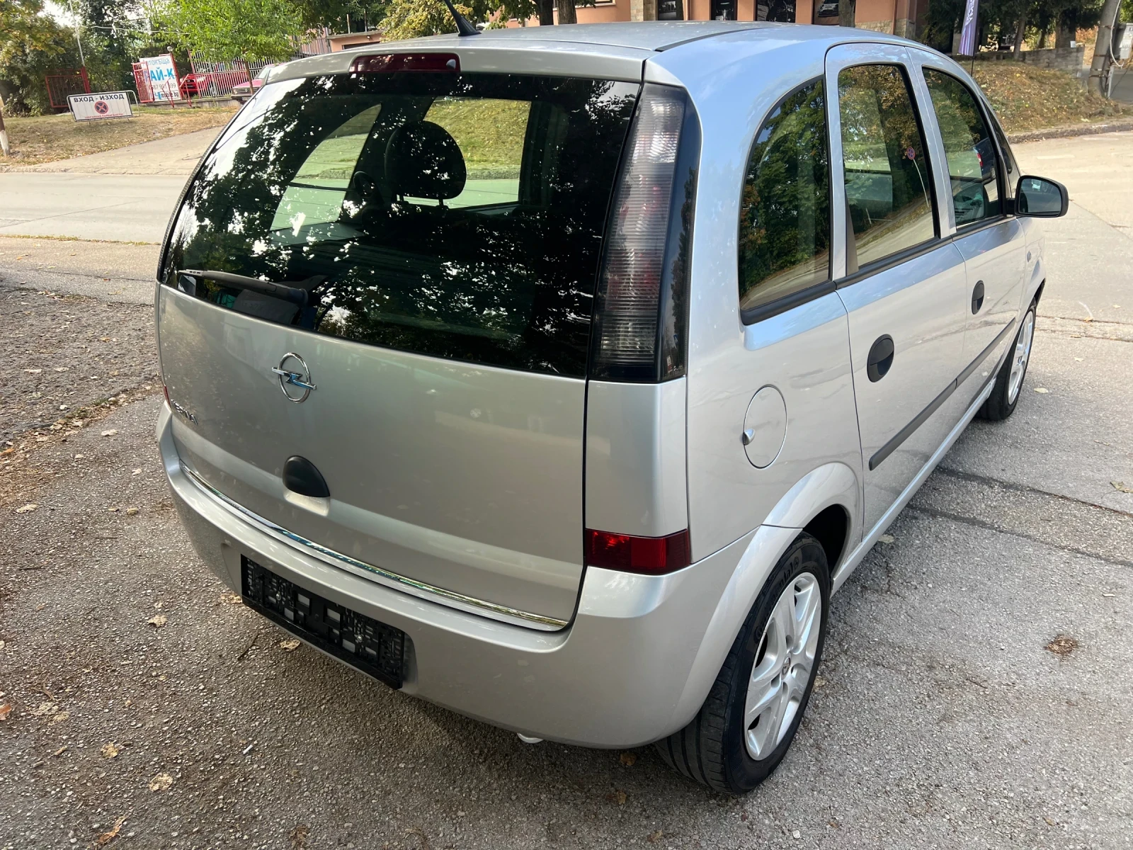 Opel Meriva 1.4 - изображение 8