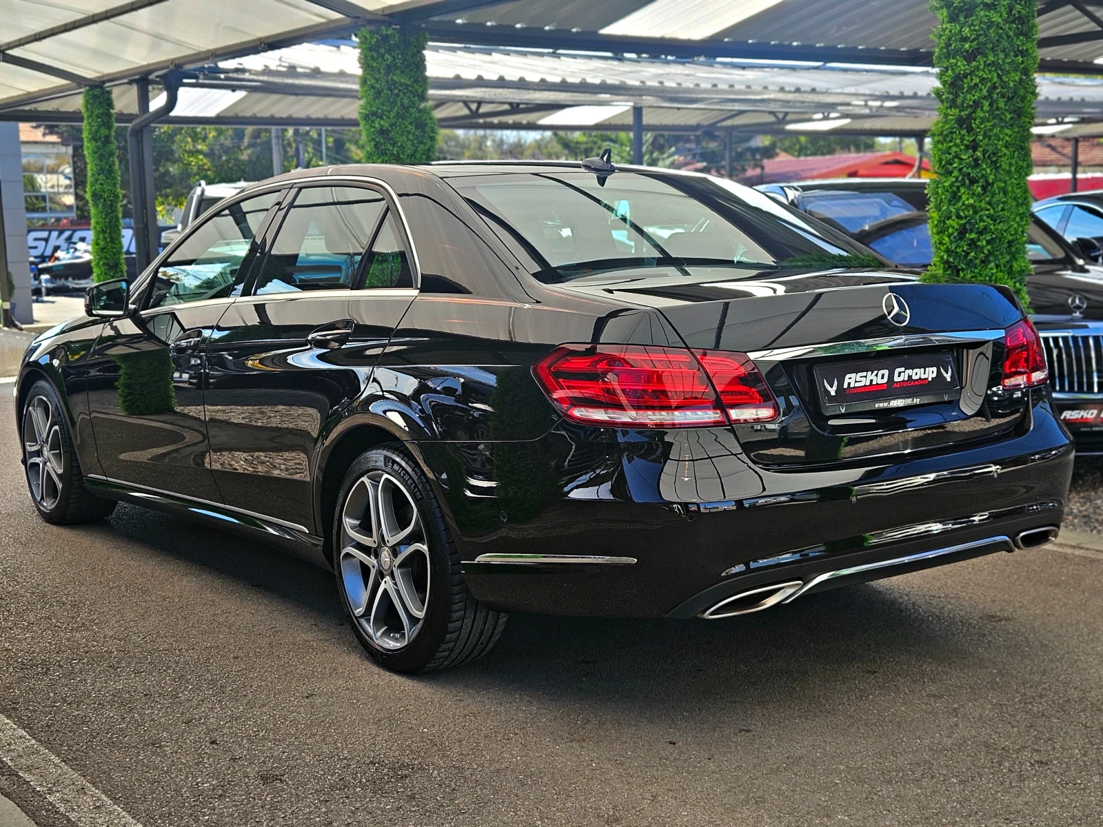 Mercedes-Benz E 350 AMG/FACE/4MAT/DISTR/CAMERA/ОБДУХ/AMBIENT/ПАМЕТ/LIZ - изображение 7