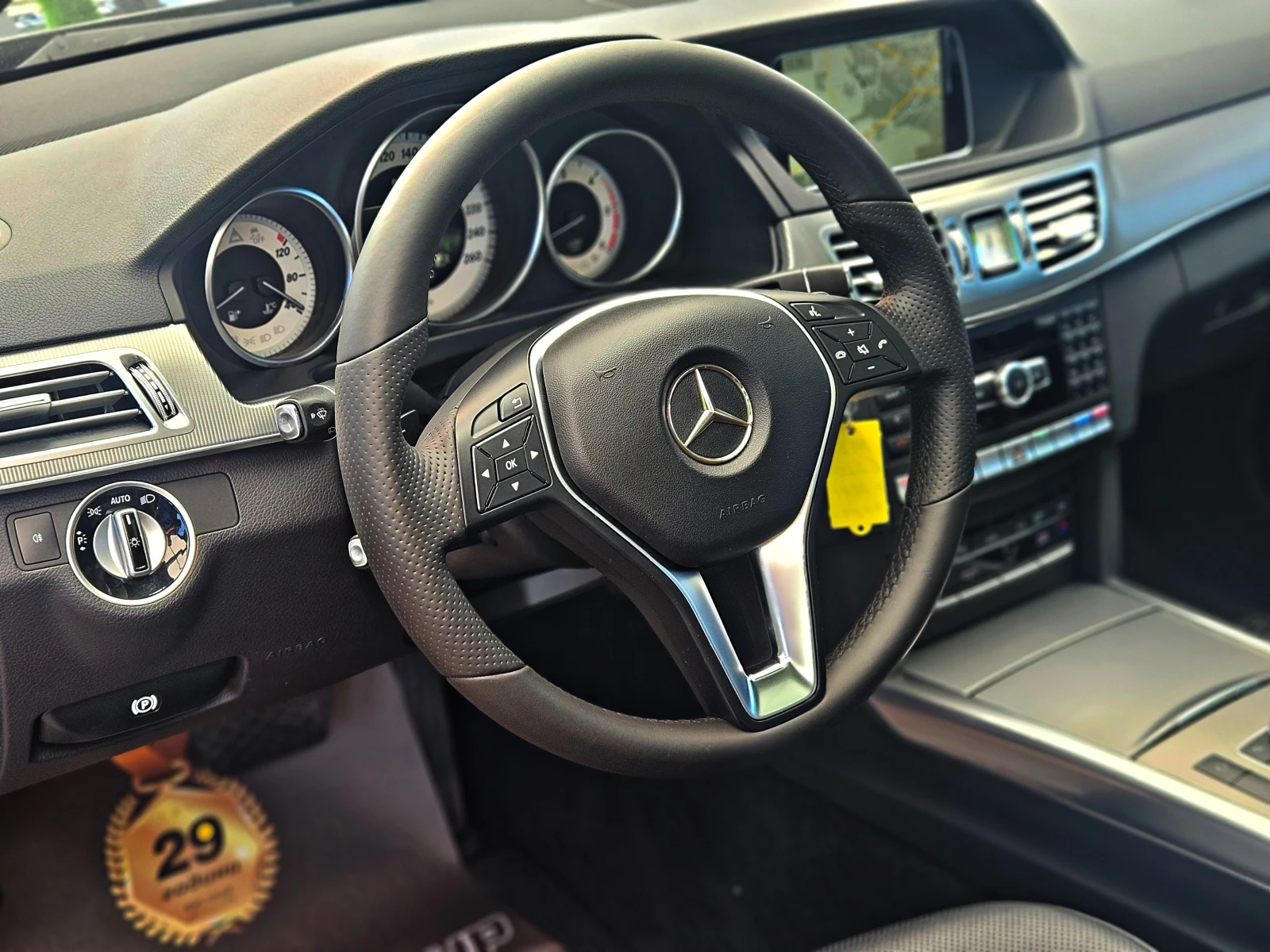 Mercedes-Benz E 350 ! AMG/FACE/4MAT/DISTR/CAMERA//AMBIENT//L | Mobile.bg   12