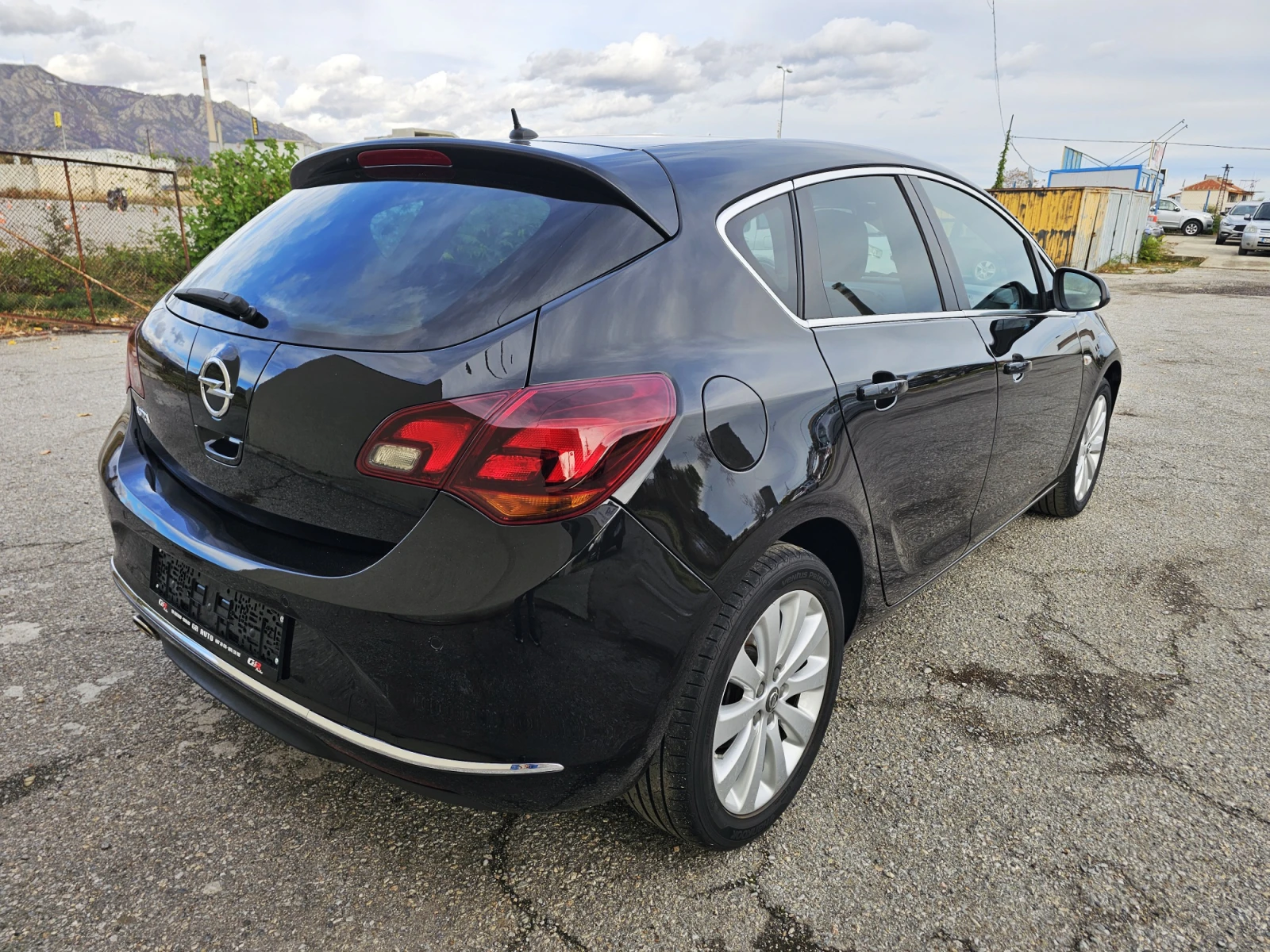 Opel Astra 1.4T LPG COSMO EURO 6B - изображение 7