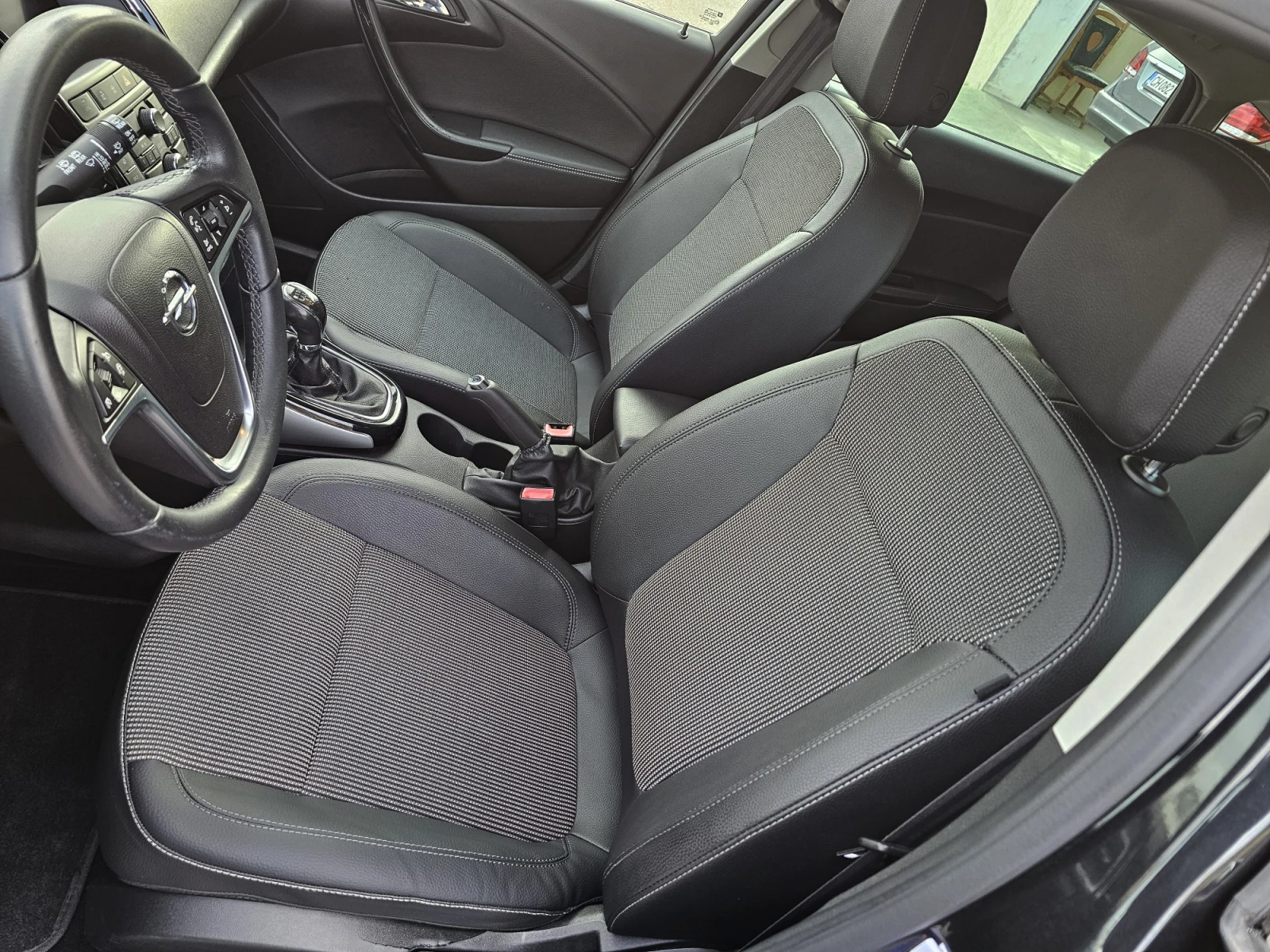 Opel Astra 1.4T LPG COSMO EURO 6B - изображение 10