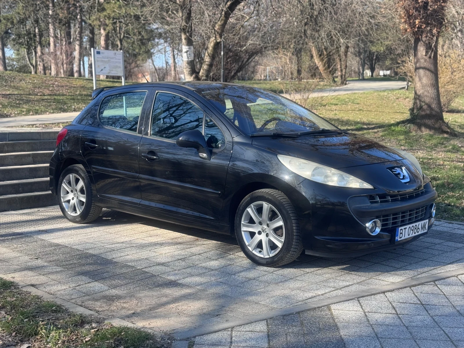 Peugeot 207 1.6 109кс, снимка 3 - Автомобили и джипове - 53799158