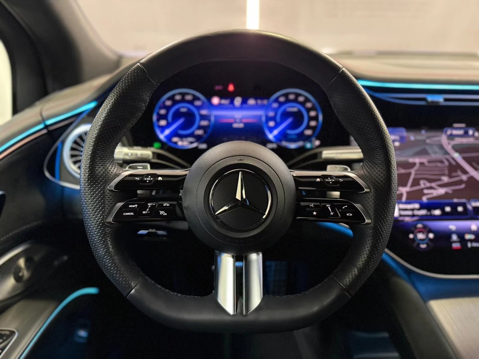 Mercedes-Benz EQS 450+ SUV/360HP/AMG/HYPER/PANO/HUD/360/NIGHT/164z, снимка 9 - Автомобили и джипове - 53861741