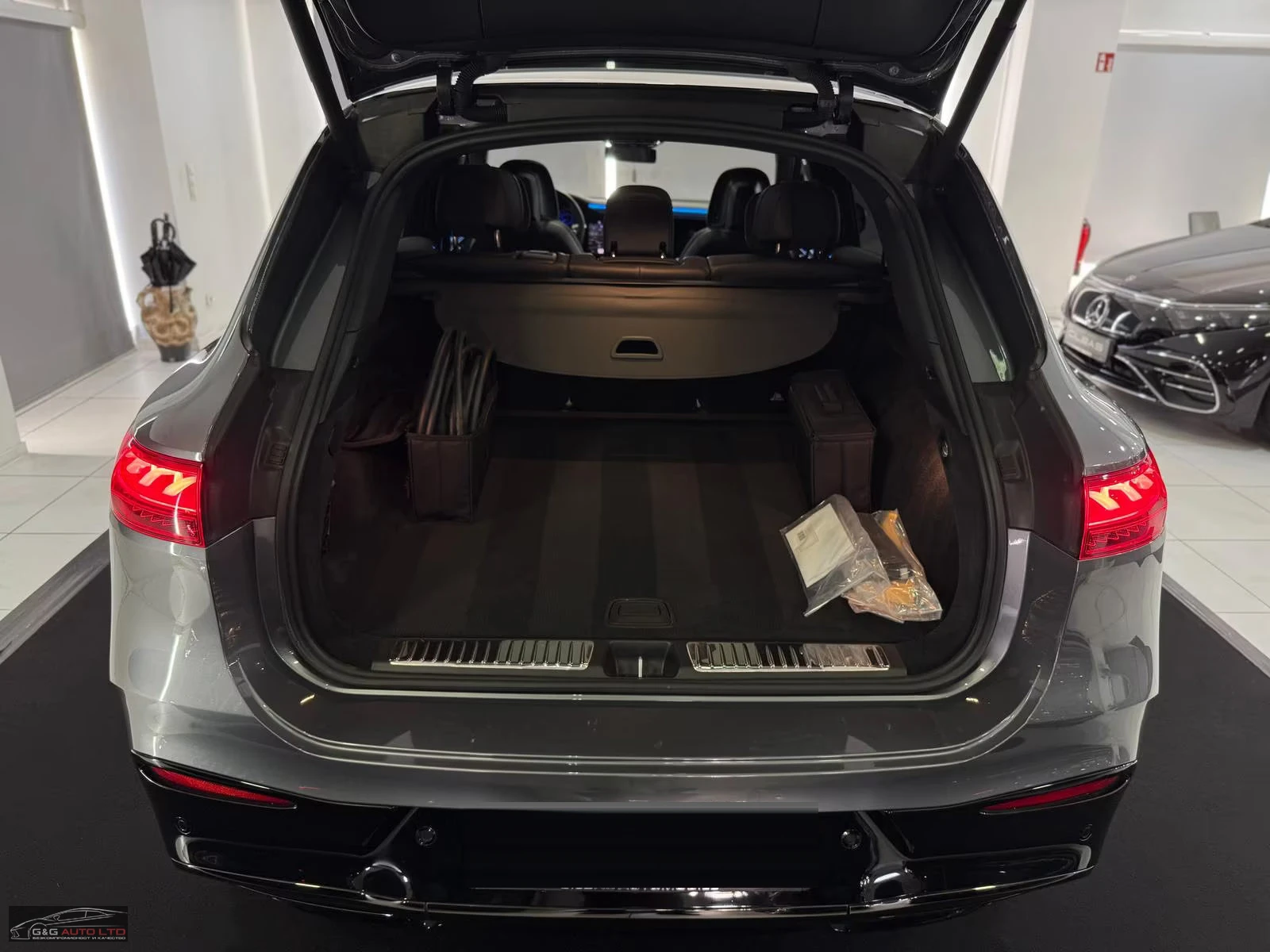 Mercedes-Benz EQS 450+ SUV/360HP/AMG/HYPER/PANO/HUD/360/NIGHT/164z, снимка 7 - Автомобили и джипове - 53861741