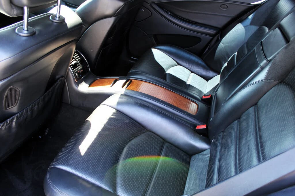 Mercedes-Benz CLS 63 AMG * Възможност за Лизинг* , снимка 8 - Автомобили и джипове - 53967597