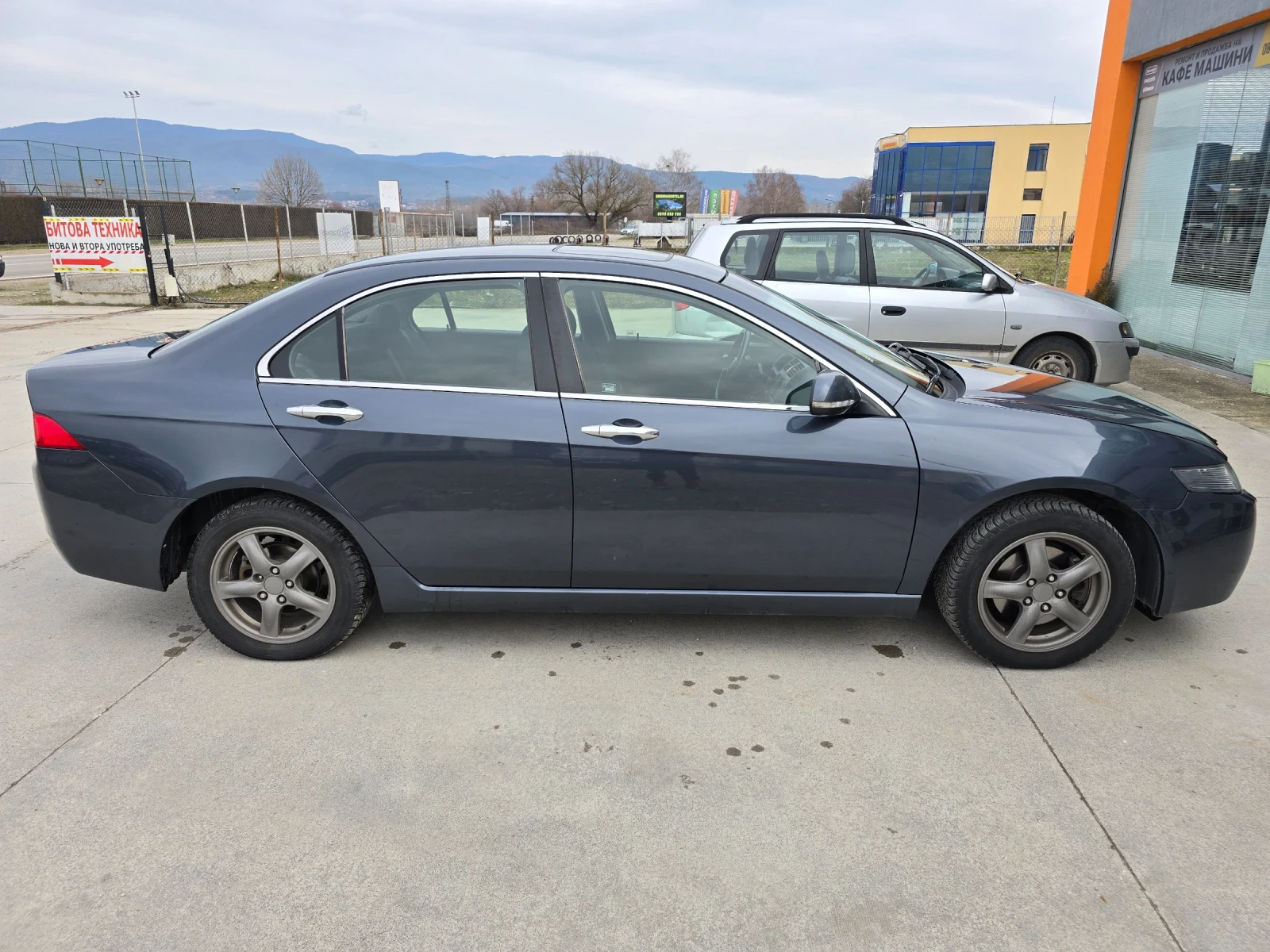 Honda Accord, снимка 4 - Автомобили и джипове - 53988876