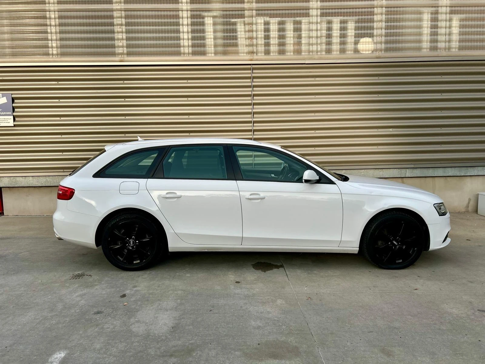 Audi A4, снимка 3 - Автомобили и джипове - 54044832