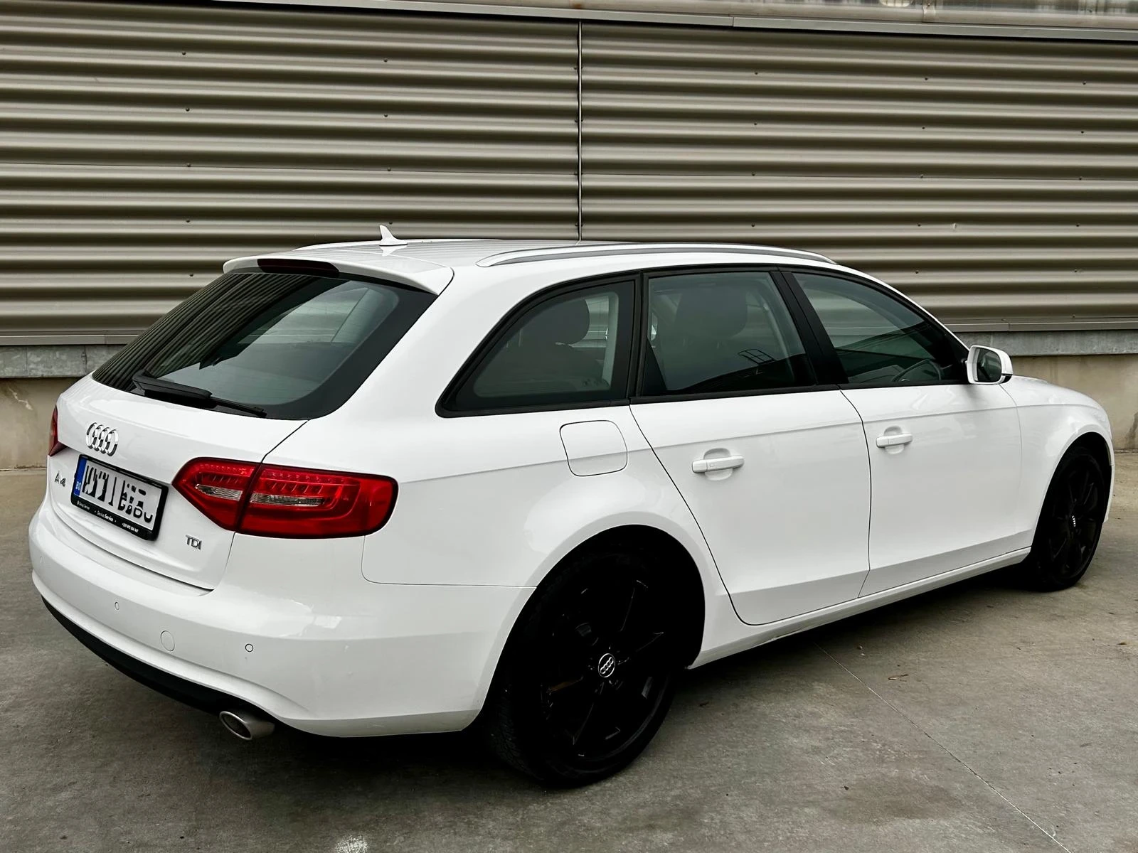 Audi A4, снимка 7 - Автомобили и джипове - 54044832