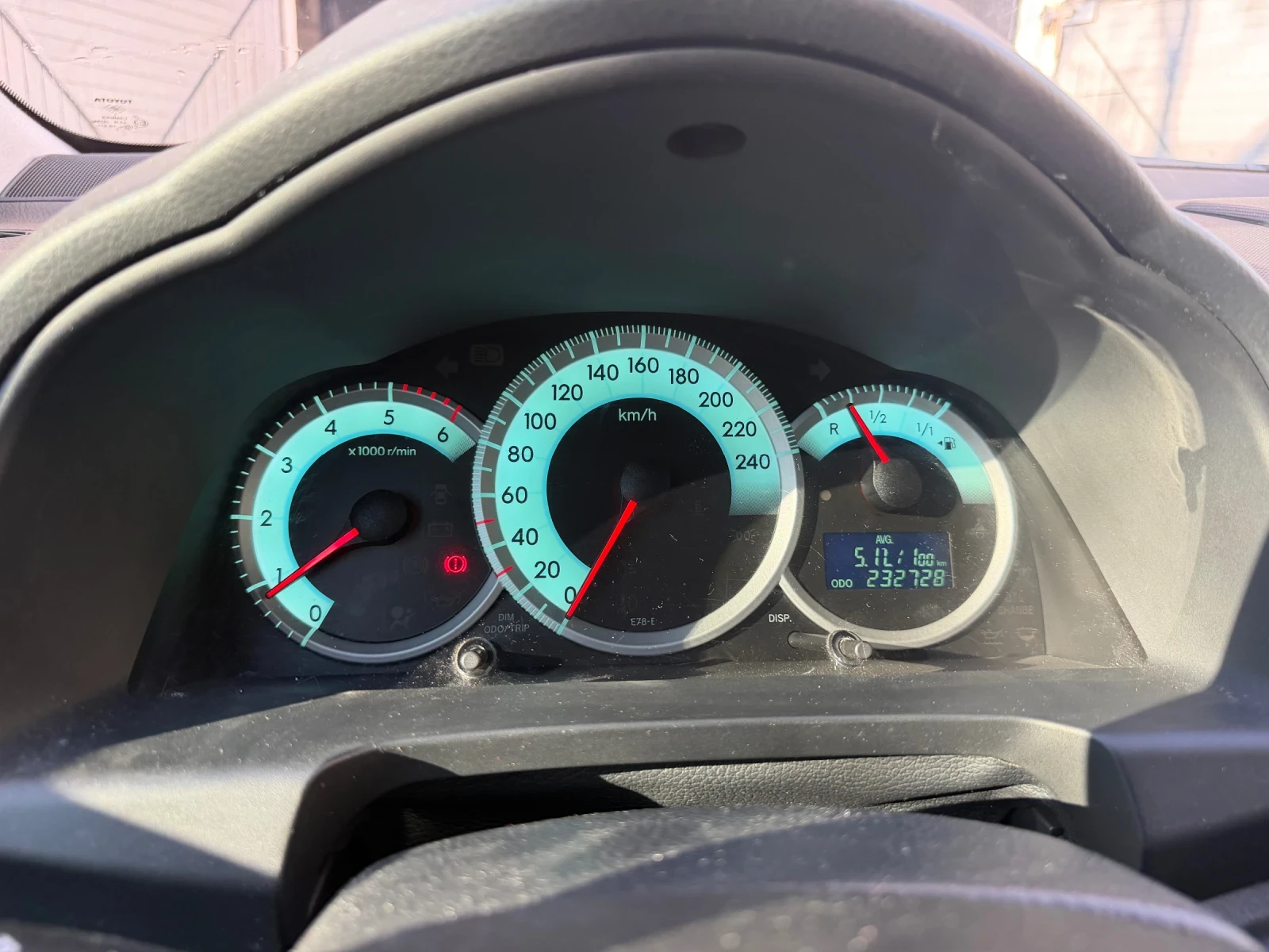 Toyota Corolla verso, снимка 6 - Автомобили и джипове - 54100182