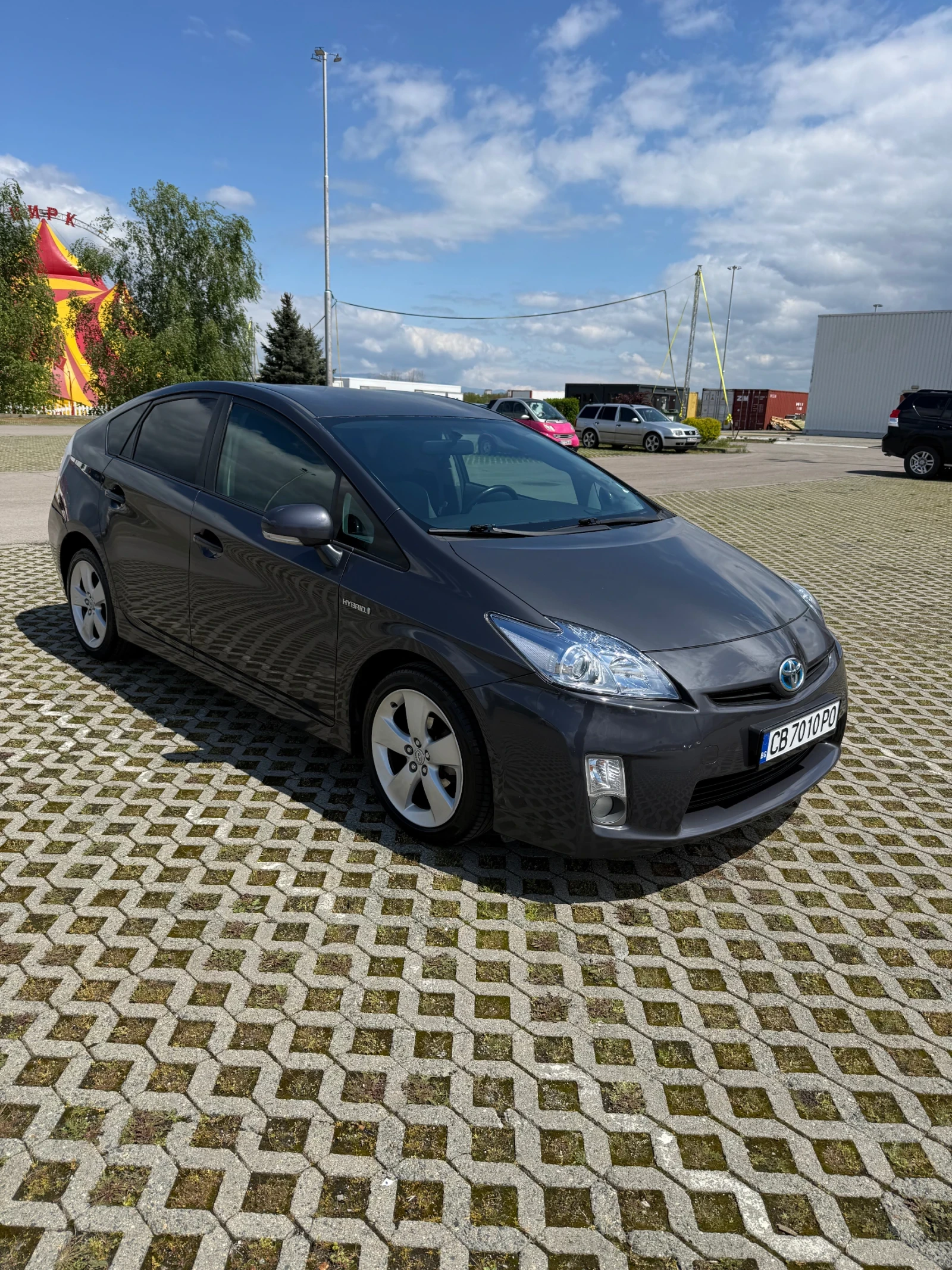 Toyota Prius, снимка 2 - Автомобили и джипове - 54386155