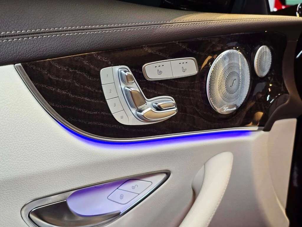 Mercedes-Benz E 450 Coupe* 4MATIC* АвтоКредит* (ЦЕНА ДО БГ), снимка 11 - Автомобили и джипове - 54495151