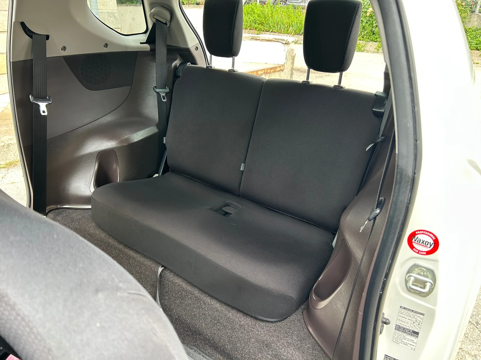 Toyota IQ 1.0i * БЯЛА ПЕРЛА* БИЖУ* , снимка 13 - Автомобили и джипове - 54886508