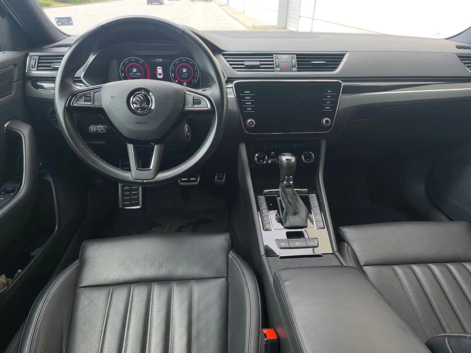 Skoda Superb 190kc 4X4 L&K Full, снимка 7 - Автомобили и джипове - 55512974