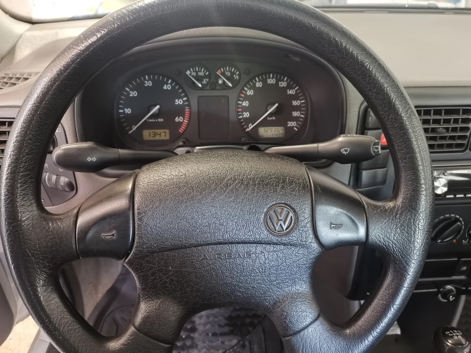 VW Polo 1.4 Mpi, снимка 6 - Автомобили и джипове - 55702713
