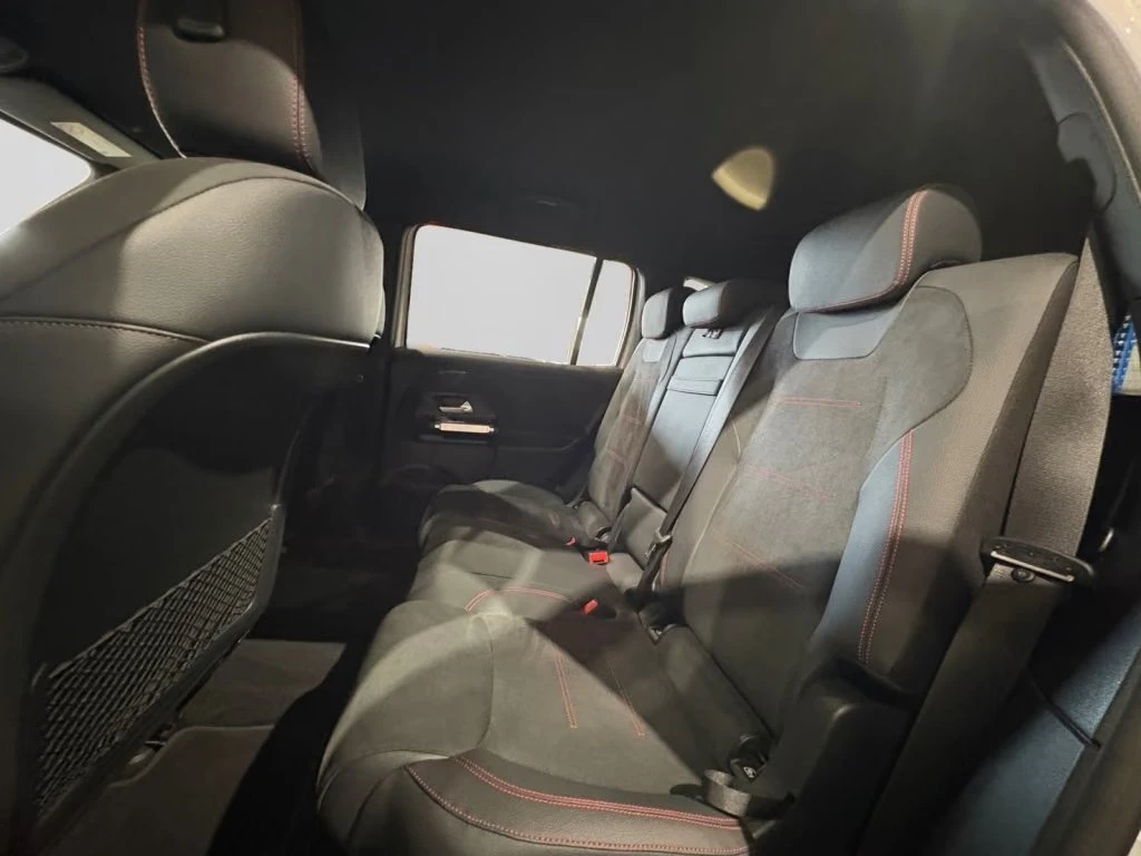 Mercedes-Benz EQB 250+ / FACELIFT / AMG / CAMERA / LED / KEYLESS /, снимка 15 - Автомобили и джипове - 55734692